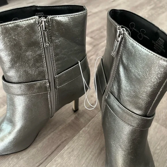 New Jessica Simpson Women’s Studded Pointed Toe Heel Ankle Boots Gray Size 8.5 - Picture 7 of 11